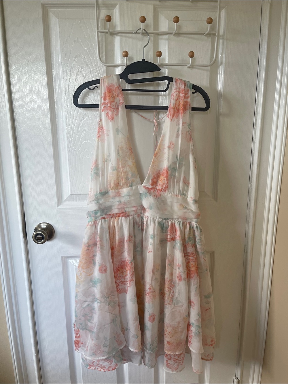 Abercrombie & Fitch White Floral V-Neck Mini Dress